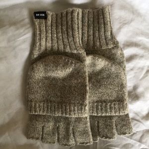 AMERICAN EAGLE Gloves